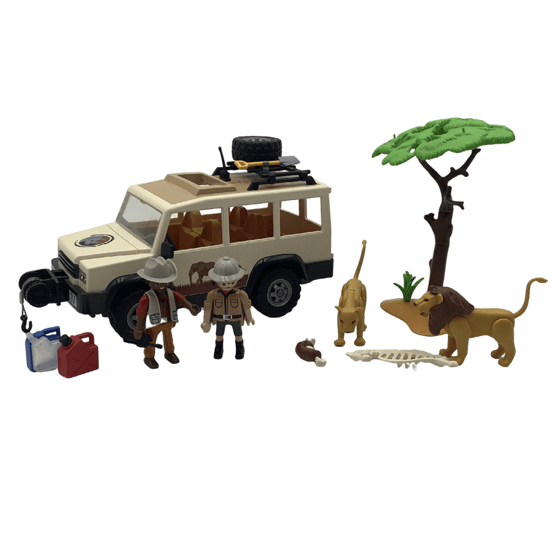 Aventuriers avec 4x4 et Couple de Lions