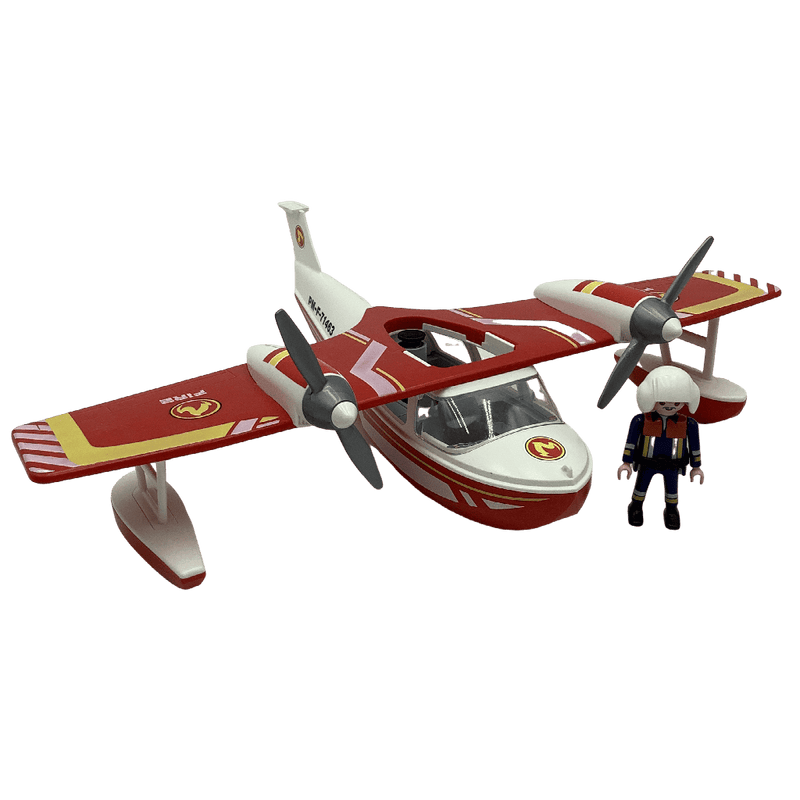 Hydravion lanceur d'eau avec pompier