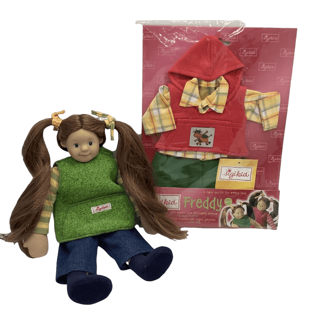 Poupée de chiffon Freddy 30cm avec son ensemble de vêtements verts - KIDIBAM